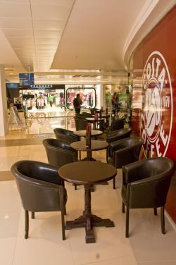 CAFENEA COSTA COFFEE Bucuresti 8.jpg